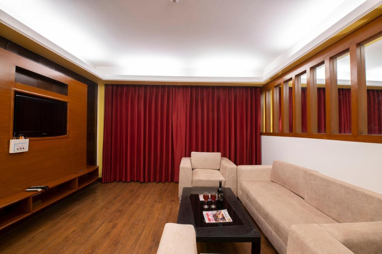 Mastiff Grand Manali Resort Екстер'єр фото