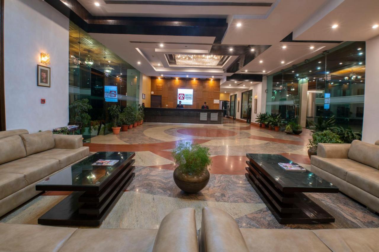 Mastiff Grand Manali Resort Екстер'єр фото